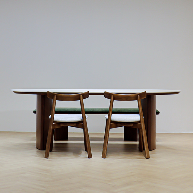 Luna Oval Ceramic Table + Pony Chair Set